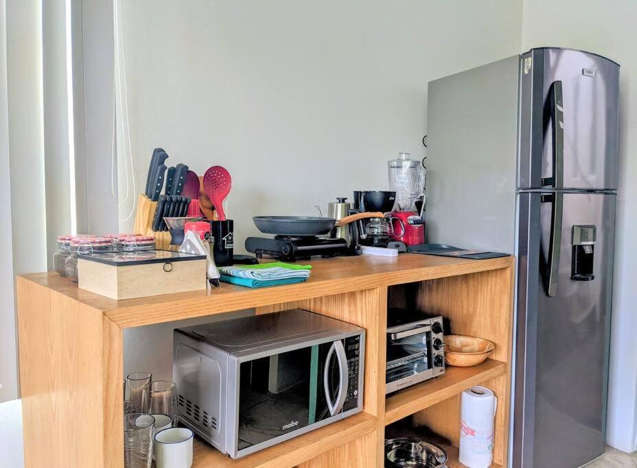 Studio -Trees At Mikasa- Near Beach, Pool, Fast Wifi, Ac & King Bed بويرتو إسكونديدو المظهر الخارجي الصورة